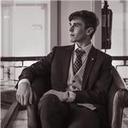 He actuado como profesor particular de inglés, matemáticas, física y química y biología durante dos años